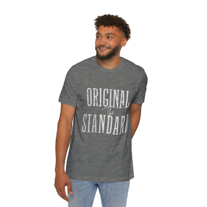 Original Standard Distressed patriotic USA vintage graphic t-shirt by Merchievo (photo 3 of 5)