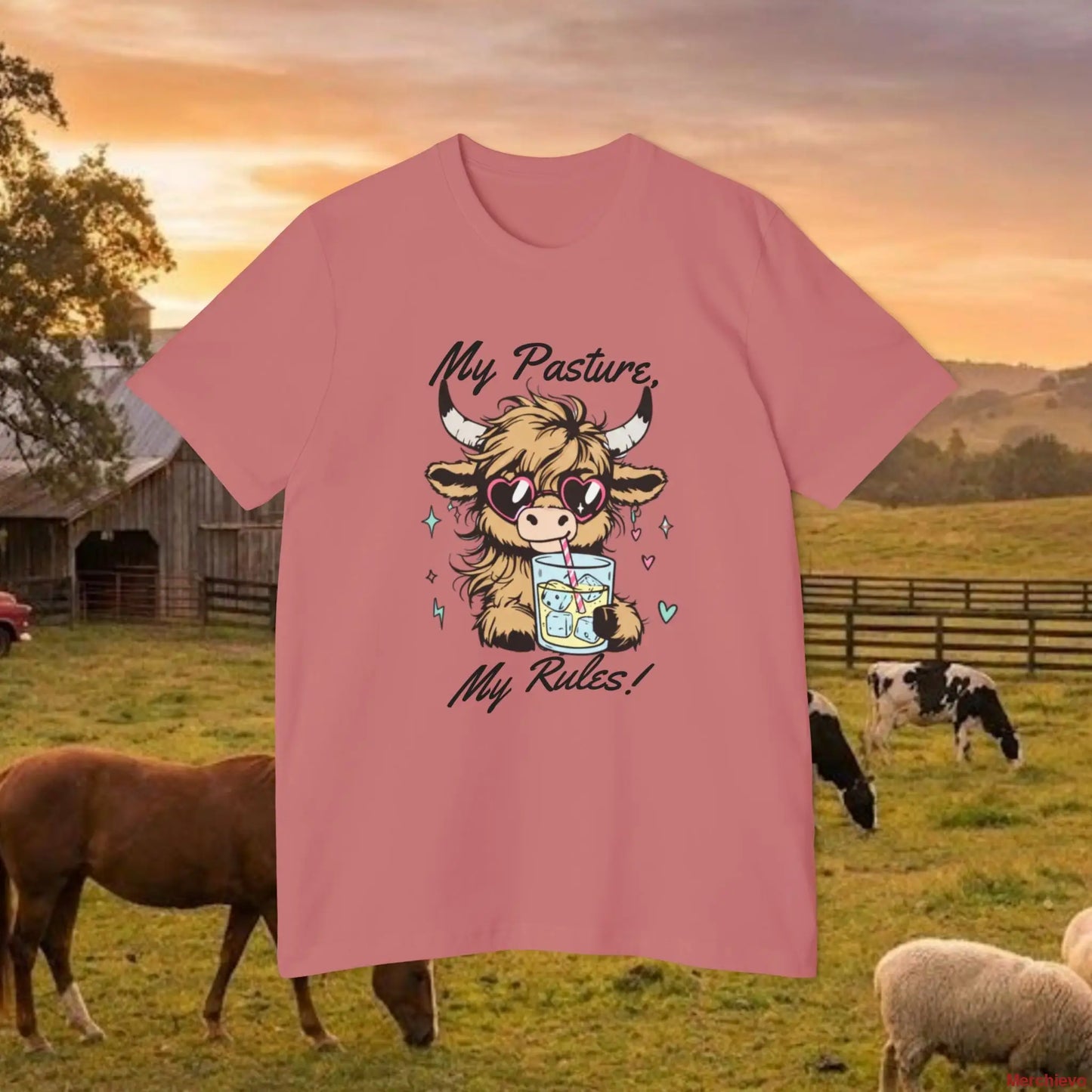 The ’Pasture Prince’ Highland Cow Tee Mauve / XS T-Shirt
