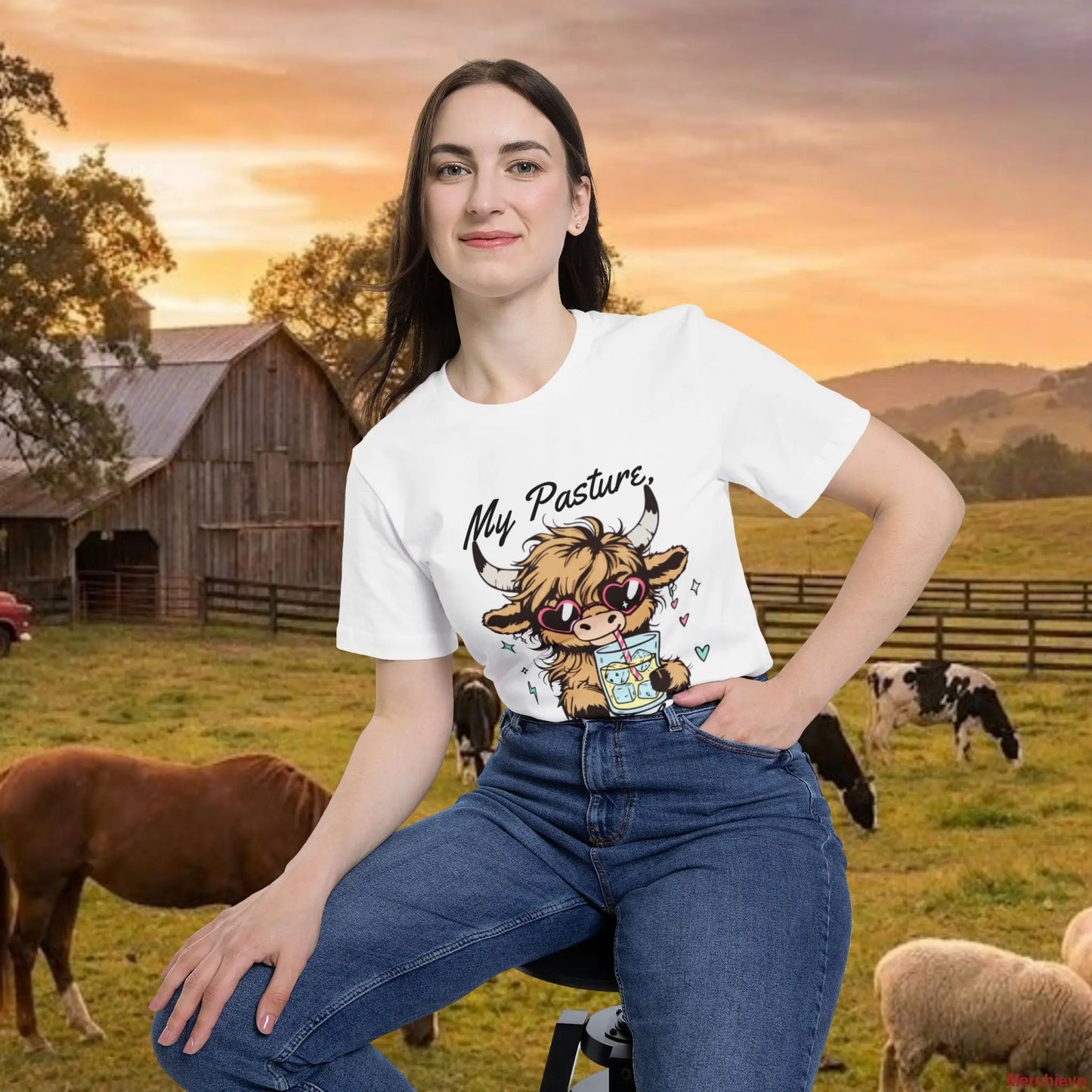 The ’Pasture Prince’ Highland Cow Tee White / XS T-Shirt