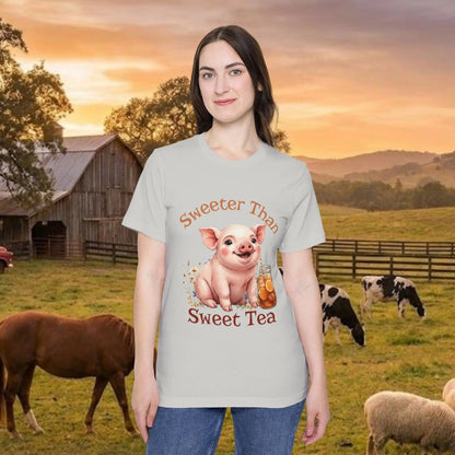 The "Sweet Tea & Southern Sass Pig" Tee