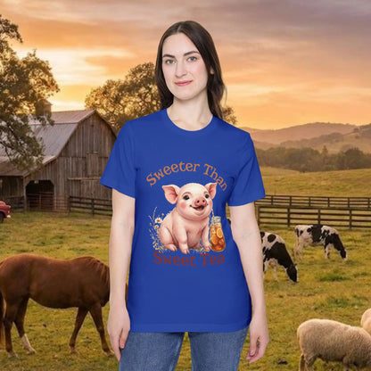 The "Sweet Tea & Southern Sass Pig" Tee